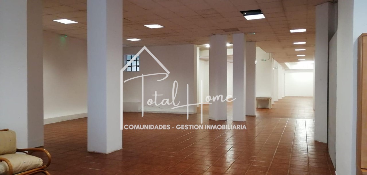 Foto 1 Se Vende local comercial en Milladoiro