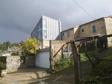 Total Home vende Casa de piedra rehabilitada cercana a Santiago - Padrón