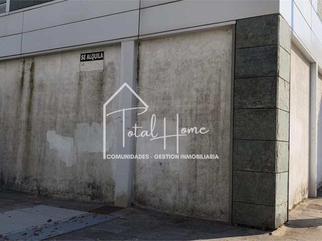 Total Home vende local en Avda. de Barcelona - Santiago de Compostela